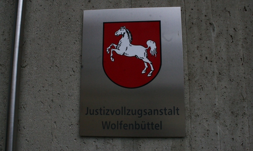 In der JVA Wolfenbüttel hatten die Angeklagten ihren Drogenhandel aufgezogen. Symbolbild