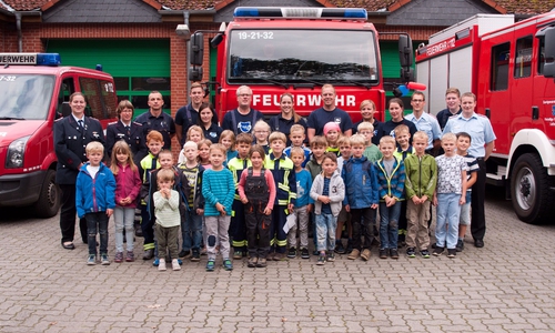 Mit 25 Kindern startete die Kinderfeuerwehr Leiferde. Foto: Schaffhauser, Samtgemeindepressesprecher