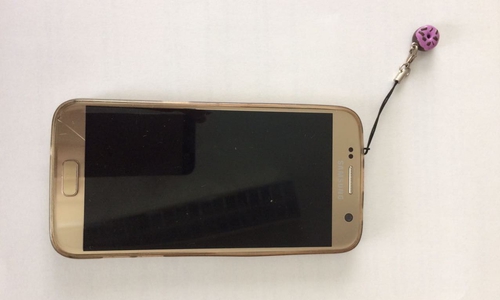 Das gefundene Handy. Foto: Polizei