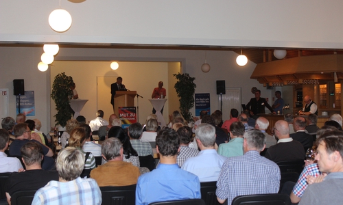 Am Mittwochabend lud der AfD-Kreisverband Wolfenbüttel/Salzgitter zu einer Vortragsveranstaltung in das Dorfgemeinschaftshaus Kissenbrück ein. Fotos: Anke Donner 