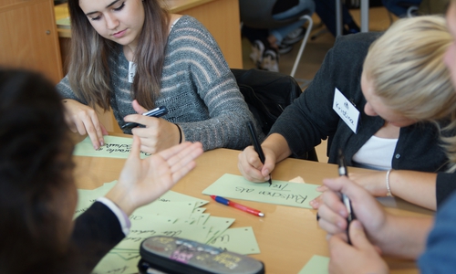 Das preisgekrönte Planspiel “Pimp Your Town!” startet am 25. November in Goslar mit 94 Jugendlichen aus drei Schulen. Sie alle nehmen an dem Projekt teil und übernehmen zwei Tage das Zepter in der Stadt. Foto: Politik zum Anfassen e.V.