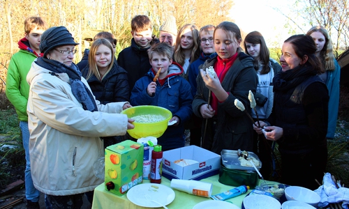 Die Schüler der Umwelt-AG hatten einen gelungenen Nachmittag. Foto: Bernd-Uwe Meyer
