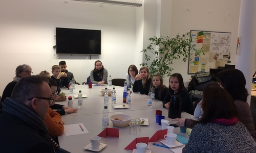 Kinderbeirat diskutiert über das Schulmittagessen. Foto: Stadt Wolfsburg