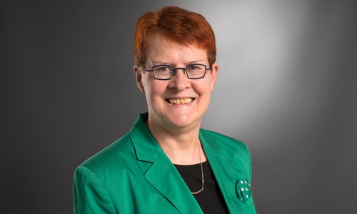 Dr. Christa Westphal-Schmidt, Vorsitzende des Schulausschusses und stellvertretende SPD-Fraktionsvorsitzende, sieht noch einige Mängel im Schulzentrum Westhagen. Foto: SPD