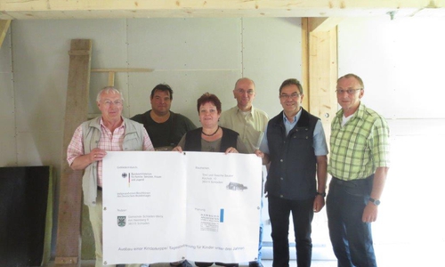 Die CDU-Ratsfraktion Schladen besichtigte Hort- und Krippenbau. Foto: CDU