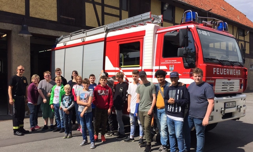 Hauptschule Fallersleben war zu Gast bei der Ortsfeuerwehr. Foto: Ortsfeuerwehr Fallersleben