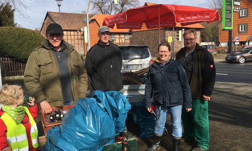 Wie in den vergangenen Jahren beteiligt sich die SPD Halchter am Stadtputz. Foto: SPD