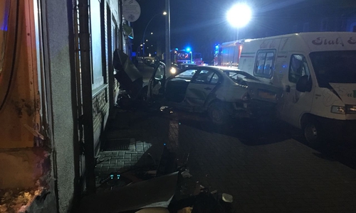 Ein schlimmer Unfall am späten Donnerstagabend. Fotos: Aktuell24 (KR)