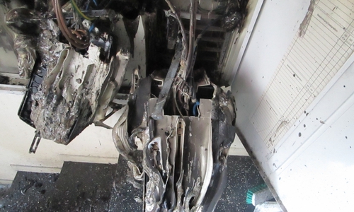 In einem kombinierten Wohn- und Geschäftshaus im Rehmenfeld führte ein Feuer zum Totalausfall der Hauselektrik. Foto: Feuerwehr Braunschweig
