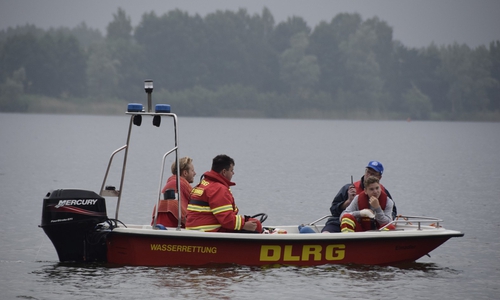 Gemeinsamer Wasserrettungsdienst am Tankumsee. Foto: Deutsche Lebens-Rettungs-Gesellschaft Ortsgruppe Schöningen e.V.