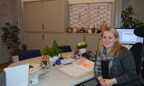 Sicktes Standesbeamtin Alina Curland hat in ihrer Amtszeit bisher 98 Paare getraut. Foto: Privat