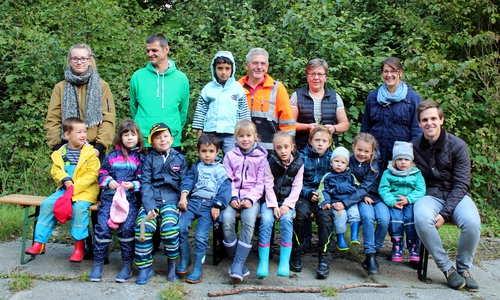 Mehrere Teilnehmer des Ausflugs. Foto: Bernd-Uwe Meyer