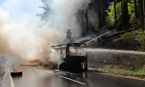 Dunkle Rauchschwaden stiegen empor. Foto: Feuerwehr Goslar