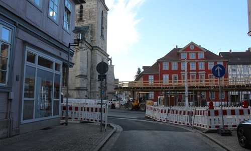 Der Kornmarktumbau geht in die nächste Phase. Dabei wird es einige Umstellung an den Bussteigen geben. Foto: Jan Borner
