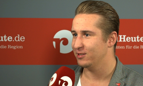 Tim Höwing (Die LINKE) im regionalHeute.de-Studio. Video/Foto: André Ehlers