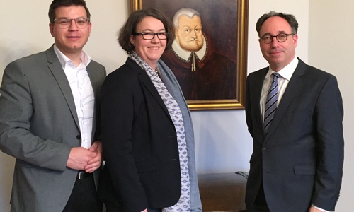 Björn Försterling (l.), Susanne Schütz und Tobias Henkel. Foto: FDP