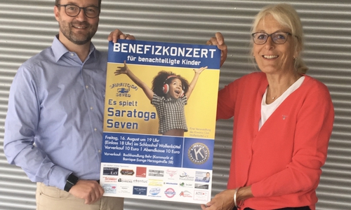 Von links: Michael Bayer, Sekretär, und Ulrike Schade. Foto: Kiwani Club Wolfenbüttel 