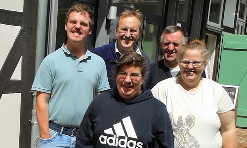 Die Besuchergruppe der Lebenshilfe Goslar mit Organisator Jürgen Niebuhr (2. v. l.) im Gärtnermuseum. Foto: Museum
