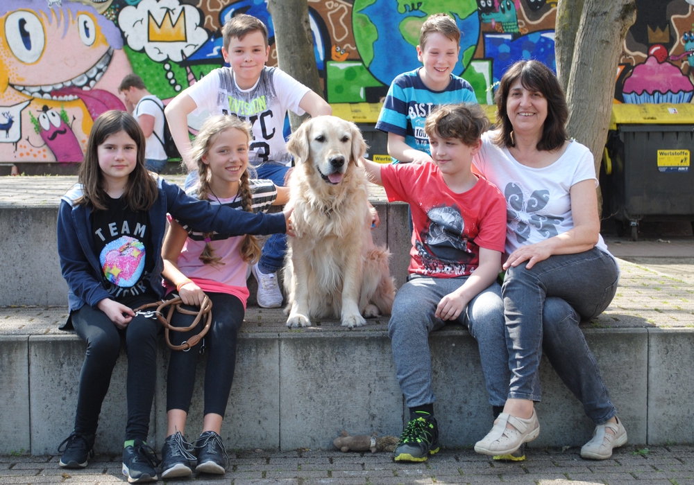 Schulhund Lemmy hat eine besondere Rolle beim Förderprojekt. Foto: Christophorusschule