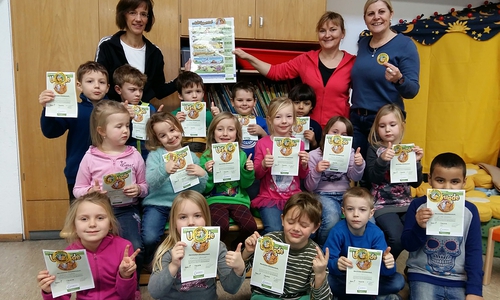 Die ersten Mini-Sportabzeichen des Landessportbunds Niedersachsen wurden verliehen. Foto: Stadt Wolfenbüttel