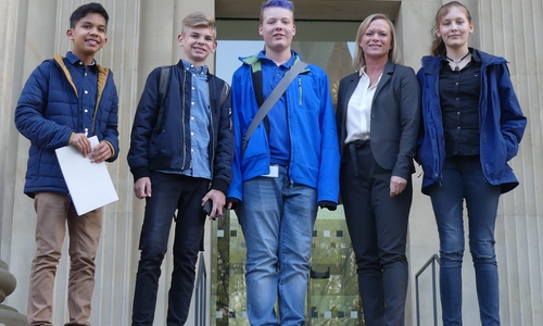 Lennart, Marek, Matthias, Dunja Kreiser und Johanna. Foto: SPD