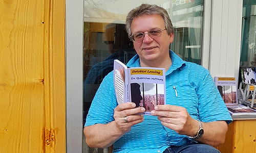 Uwe Brackmann liest aus seinem neuen Roman "Schicksalhafte Visionen". Foto: privat
