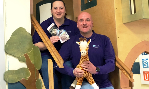 Tanja und Holger Busse haben sich bereits auf den Zoobesuch vorbereitet. Foto: Verein