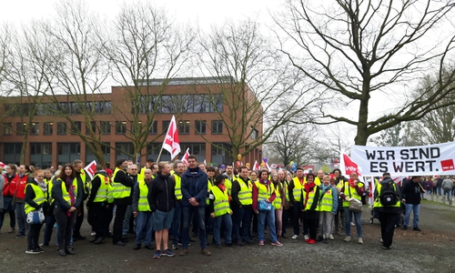Der heutige ver.di Warnstreik soll den Druck auf die Arbeitgeberseite erhöhen. Foto: Sabine Ohm/ver.di