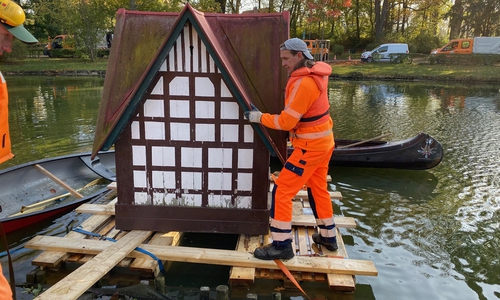 Im Frühjahr soll das Entenhaus frisch renoviert an seinen Platz zurückkehren. Foto: Stadt Wolfenbüttel
