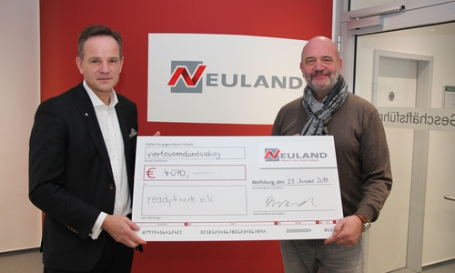 Neuland spendete "Kleingeld" für den regionalen Förderverein. Foto: Neuland