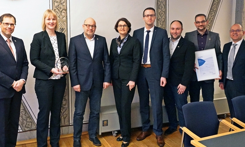 Knut Foraita, Silke Vopel, Udo Dankemeier, Bianca Bathke, Martin Sunder, Thorben Küsel, Axel Sievers, Henning Havekost (v. li.). Foto: Stadt Wolfenbüttel