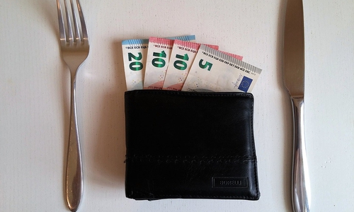 Der "Gastro-Obolus" steht den Beschäftigten zu. Symbolbild: Pixabay 