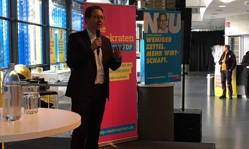 Stefan Birkner sprach unter anderen über den Ausbau des Glasfasernetzes.