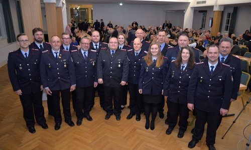 Die Geehrten und Beförderten. Foto: Ortsfeuerwehr Fallersleben