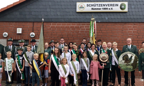 Rümme feierte zum 120. Mal sein Schützenfest.

Foto: Kim Maurice Demant