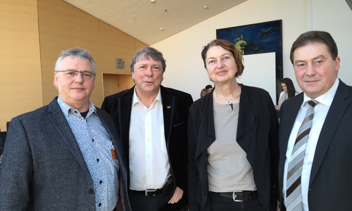 Helmut Greiner, Schwerbehindertenvertreter bei VW Salzgit- ter, Uwe Schummer, Beauftragte für Menschen mit Behinderungen der CDU/CSU- Fraktion im Deutschen Bundestag, Annelie Buntenbach, Mitglied des Geschäftsfüh- renden Bundesvorstands des Deutschen Gewerkschaftsbundes, Uwe Lagosky, MdB