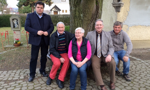 Uwe Schäfer, Josef Pongratz, Uschi Ahlswede,
Frank Oesterhelweg und Alexander von Veltheim. Foto: Schulze 