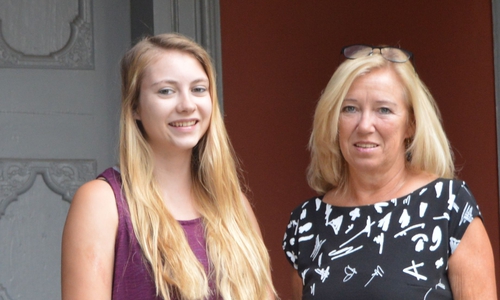 Larissa Ehlert (links) und Petra Eickmann-Riedel. Foto: Privat