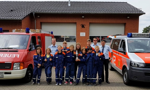 Die Jugendfeuerwehr Tülau-Voitze kehrte als stolzer Sieger nach Hause zurück.