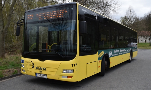 Für den Busfahrer gibt es gerade die wohlverdiente Pause, für die Stadtbus Goslar GmbH geht es am Jahresende nahtlos weiter: Auch die kommenden Jahre befördert der Stadtbus Fahrgäste in Goslar. Foto: Stadt Goslar
