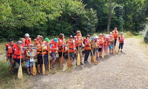 26 Kindern trafen sich zur Kanu-Tour. Foto: Privat