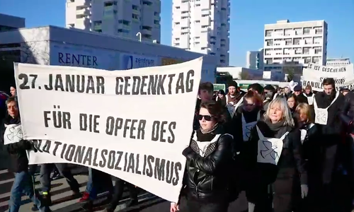 Gedenkmarsch der Oskar Kämmer Schule in Braunschweig. Video/Redakteur vor Ort: Alexander Panknin