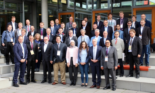 Die Teilnehmerinnen und Teilnehmer der internationalen Mechatronik-Konferenz (REM - Research and Education in Mechatronics) an der Ostfalia Hochschule in Wolfenbüttel. Foto: Ostfalia