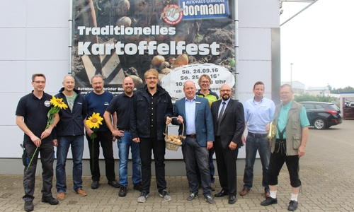 von links: Joscha Freise, Michael Battista, Andreas Steinke, Björn Bormann, Dennis Schmidt, Holger Bormann, René Wadas, Peter Radner, Christoph Effe und Burckhard Brand. Foto: Kai Baltzer
