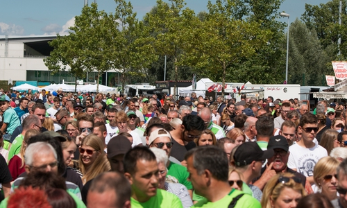 Volles Haus beim Stadionfest. Foto: Jens Bartels