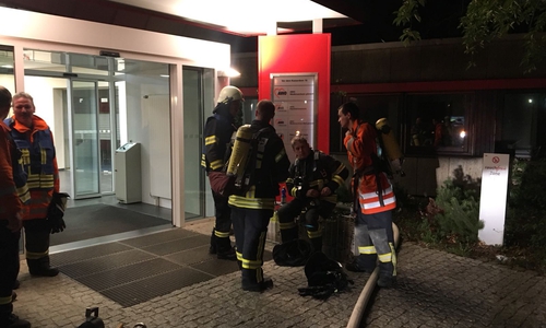 Die Feuerwehr rückte mit einem Großaufgebot an. Foto: aktuell24/Kr