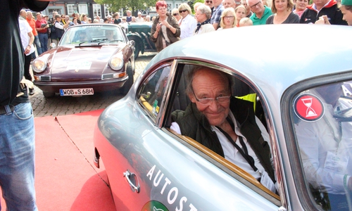 Michael Mendel und viele weitere Promis rollen jetzt auch in Wolfenbüttel ein. Fotos. Max Förster