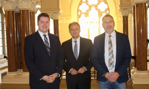 Dr. Thorsten Kornblum, Ulrich Markurth und Holger Herlitschke (v. li.). Fotos und Podcast: Alexander Dontscheff