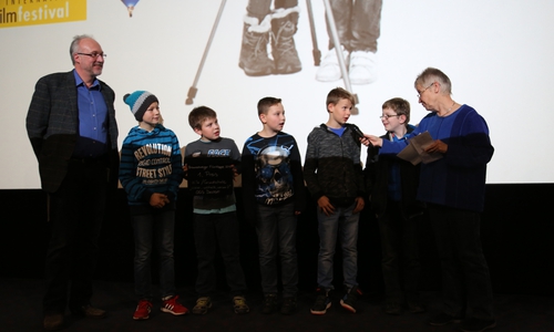 Die Sieger aus der OGS Destedt im Interview, Foto:  Michael Zientek 