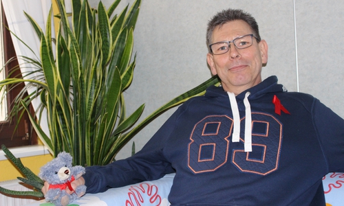 Der Braunschweiger Carsten Duka lebt seit fast 30 Jahren mit HIV. Fotos: Anke Donner